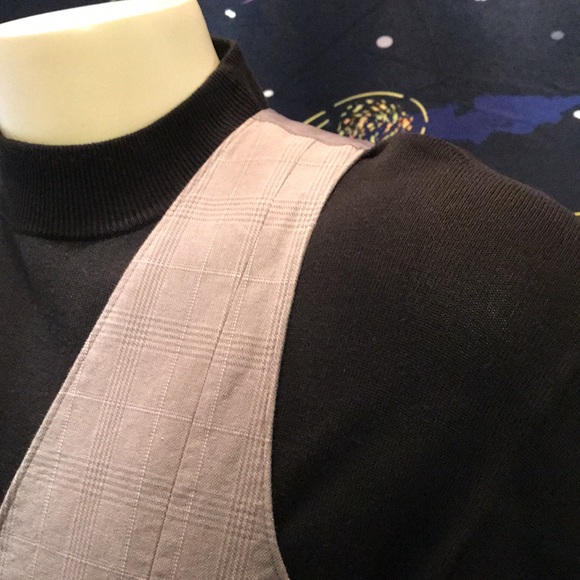 Structure Vest - Picture 8 of 17